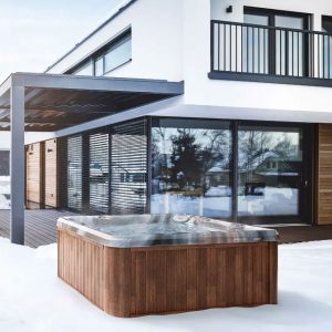 jacuzzi-j_285_2023-video_thumbnail
